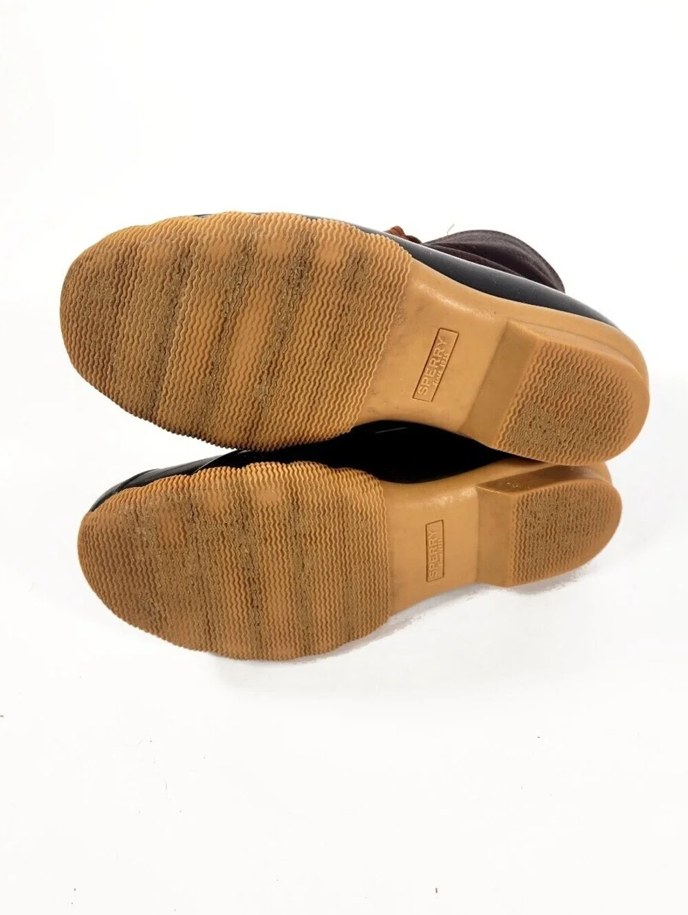 Sperry brown black